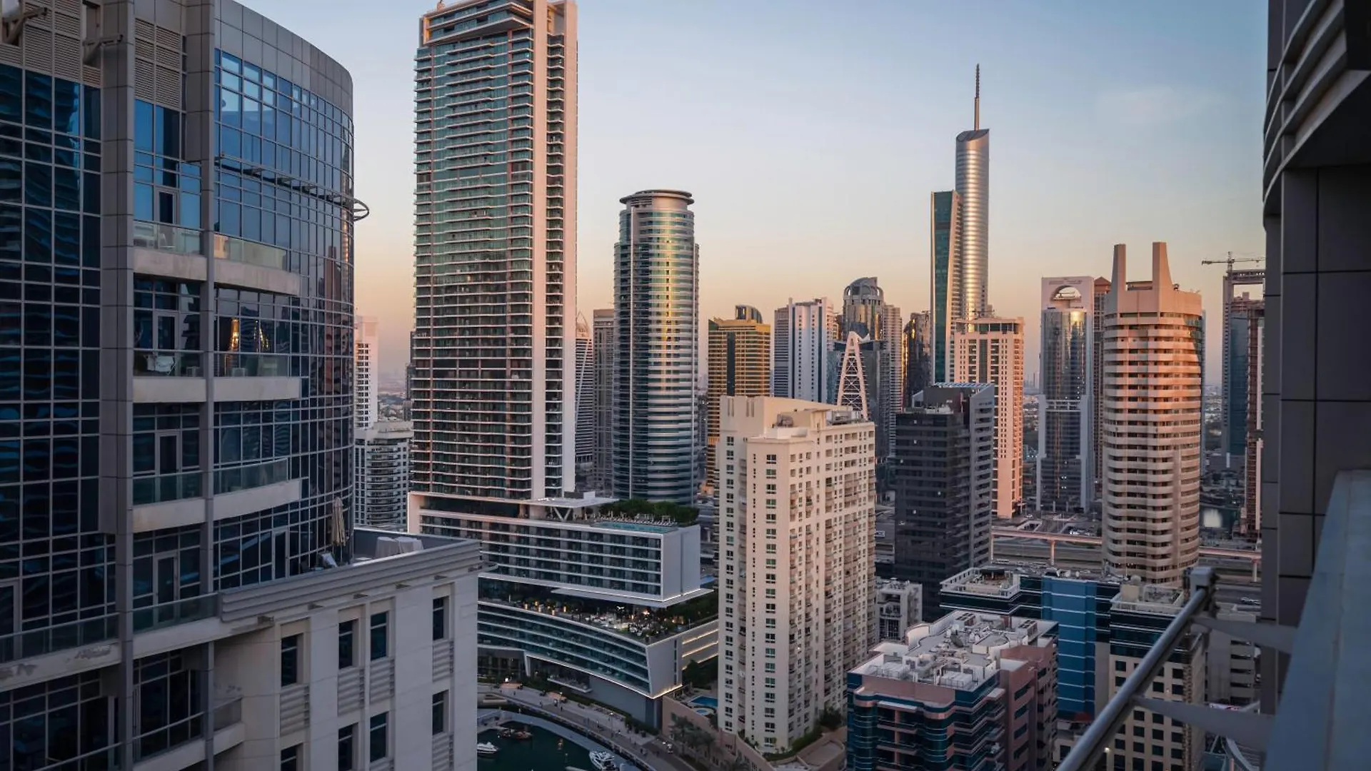 World Wide Homes - Cozy 1 Bedroom Close To Jbr Beach - Dubai Marina contacts