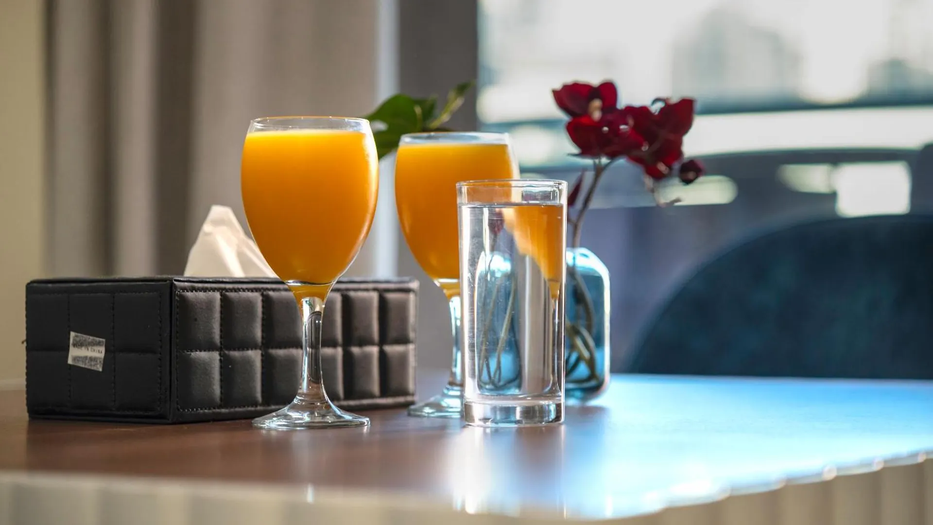 World Wide Homes - Cozy 1 Bedroom Close To Jbr Beach - Dubai Marina Apartment